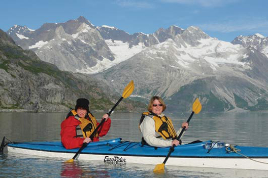 Tips for planning 3G trips: include activities like this mother-daughter kayak experience.