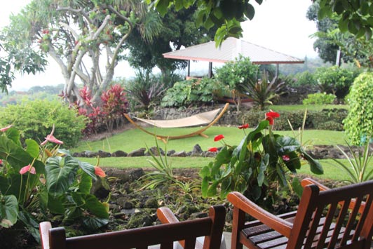 Best Island Boutique Hotel Authentic Luxury Travel Unlike Resorts On The Island Holualoa Inn Offers Guests A Serene And Peaceful