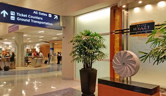 dfw hotels with airport shuttle service