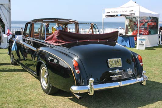 Best time to visit La Jolla: the Concours d'Elegance takes place in Scripps Park overlooking the ocean.