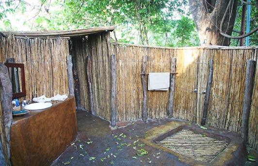 Bathrooms at Sindabezi offer modern conveniences in an au naturel setting.