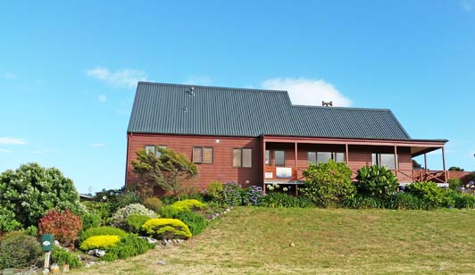 Helen's Waikanae home overlooks a beautiful New Zealand beach.