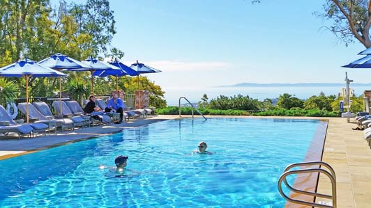 Which Santa Barbara hotel has an oceanview saltwater pool?