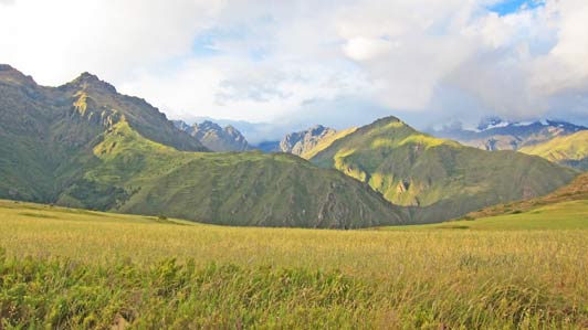Peruvian scenery near Salineras Ranch.