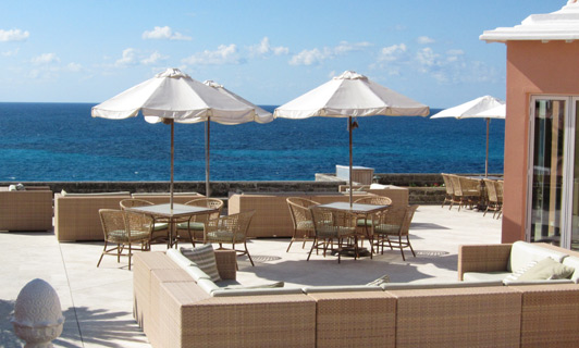 Would you like to have cocktails at the best Bermuda hotel?