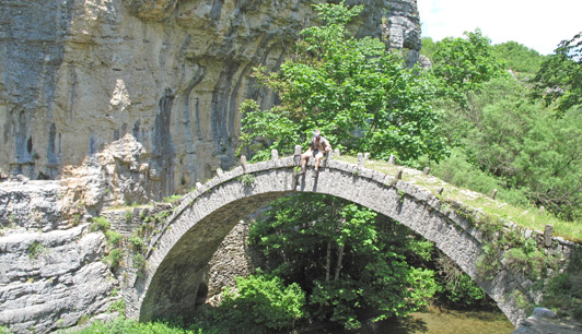 Walking Vikos Gorge, Greece : Authentic Luxury Travel